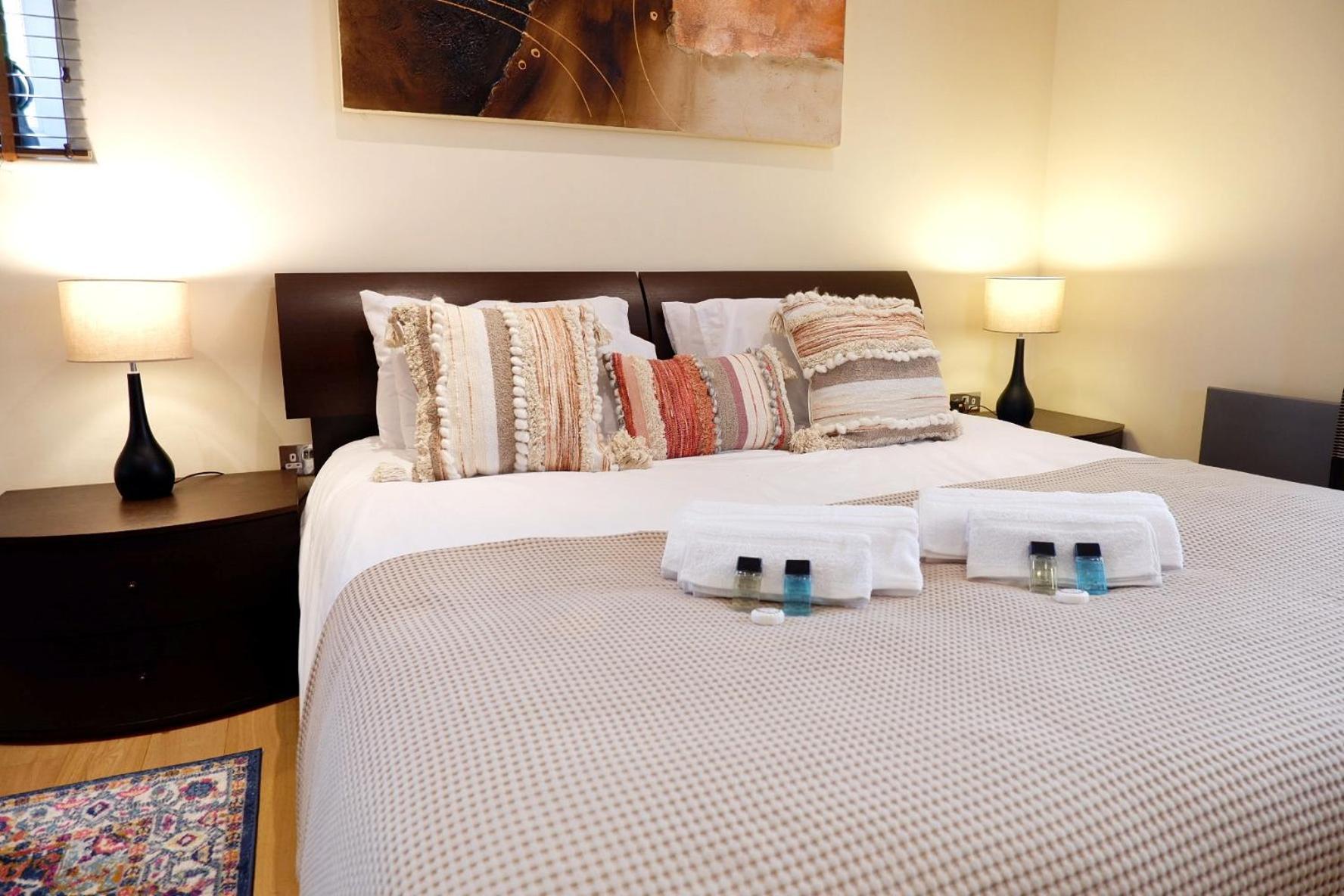 Stunning Apartment Close To Cambridge Station With Free Parking! Экстерьер фото